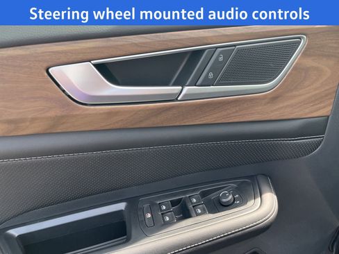 New 2026 Volkswagen Atlas SE FWD image 8