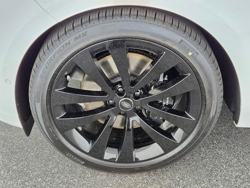 New 2025 Land Rover Range Rover Sport Dynamic SE image 9