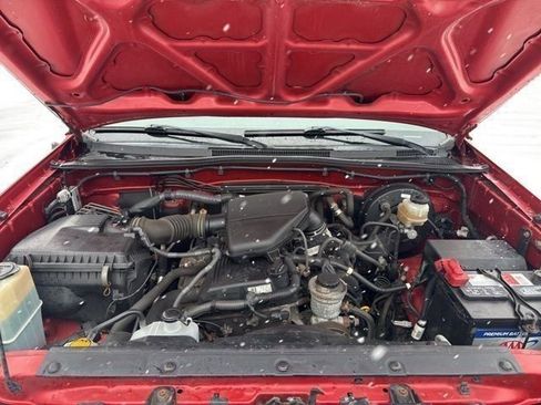 Used 2011 Toyota Tacoma 4x4 Access Cab w/ SR5 Pkg #2 image 9