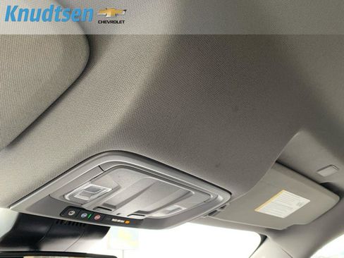 Used 2025 Chevrolet Silverado 2500 Custom w/ Custom Value Package image 24