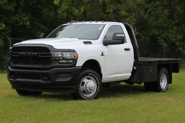 Used 2023 RAM 3500 Tradesman AWD/4WD image 1