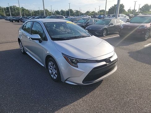 Certified 2024 Toyota Corolla LE image 2