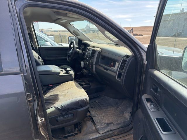 Used 2016 RAM 3500 Tradesman w/ Chrome Appearance Group AWD/4WD image 10