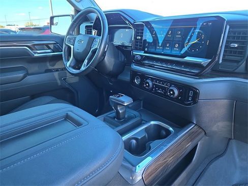 Used 2022 Chevrolet Silverado 1500 RST w/ Z71 Off-Road Package image 16