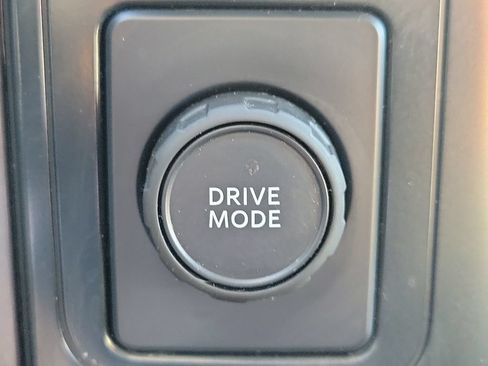 Used 2025 Ford F150 XLT w/ Equipment Group 301A Standard RWD image 27
