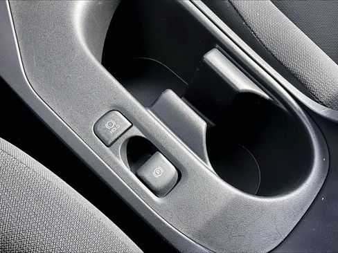 Used 2024 Toyota Corolla LE FWD image 31