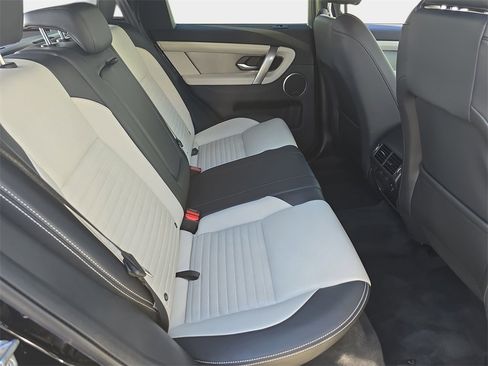 Certified 2025 Land Rover Discovery Sport Dynamic SE image 11