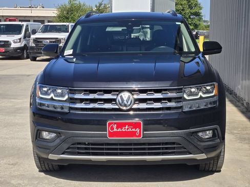 Used 2020 Volkswagen Atlas SE w/ Panoramic Sunroof Package FWD image 2