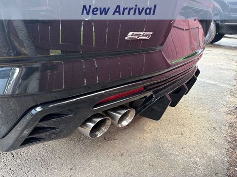 Used 2021 Chevrolet Camaro SS RWD image 10