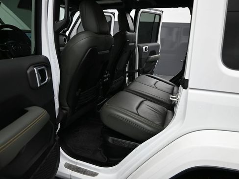 Used 2024 Jeep Wrangler High Altitude AWD/4WD image 11
