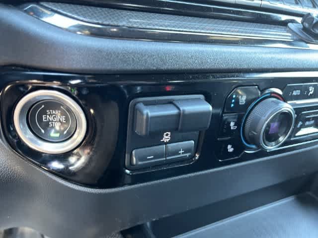 Used 2023 Chevrolet Silverado 1500 ZR2 w/ Technology Package AWD/4WD image 31