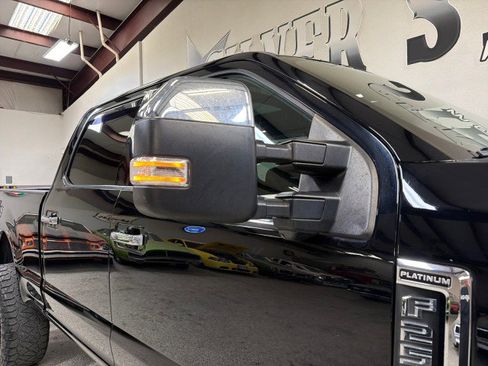 Used 2017 Ford F250 Platinum w/ Platinum Ultimate Package image 48