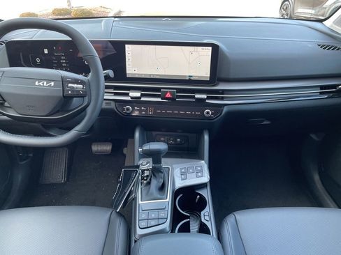 New 2026 Kia Sportage SX FWD image 12