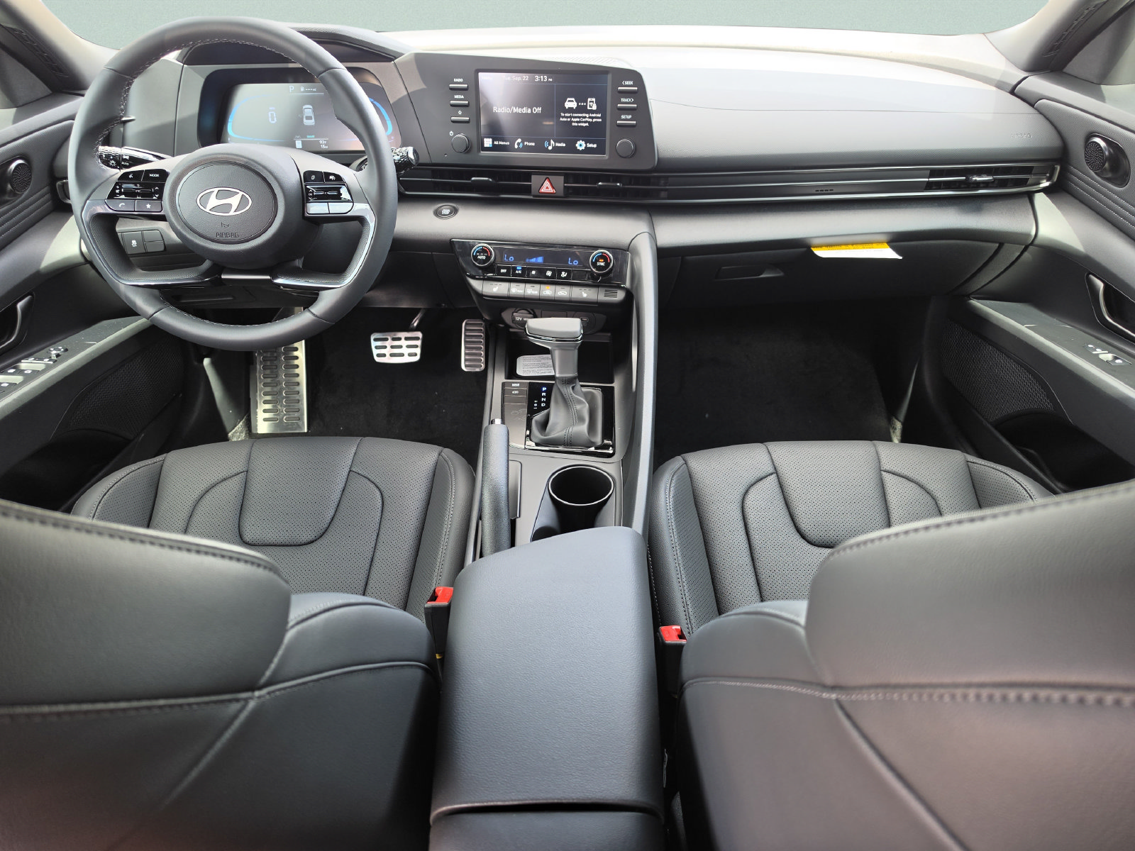 New 2026 Hyundai Elantra SEL Sport FWD image 17