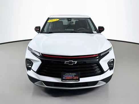 Used 2024 Chevrolet Blazer LT w/ Redline Edition FWD image 2
