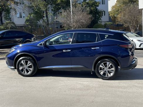 Used 2023 Nissan Murano SV image 3