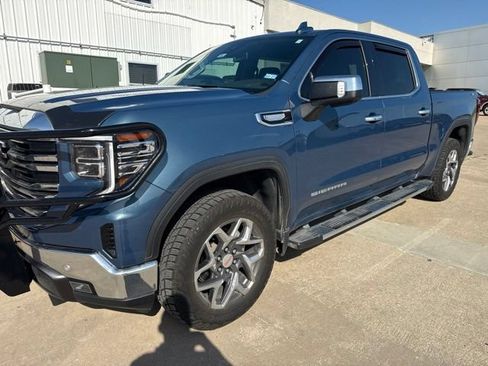 Used 2024 GMC Sierra 1500 SLT AWD/4WD image 9
