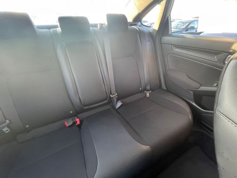 Used 2025 Honda Civic Sport image 37