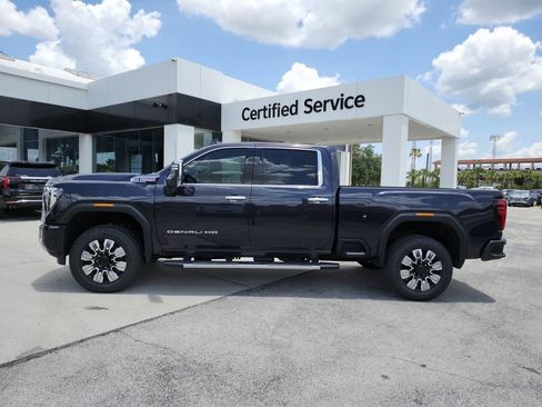 New 2026 GMC Sierra 2500 Denali w/ Denali Reserve Package AWD/4WD image 6