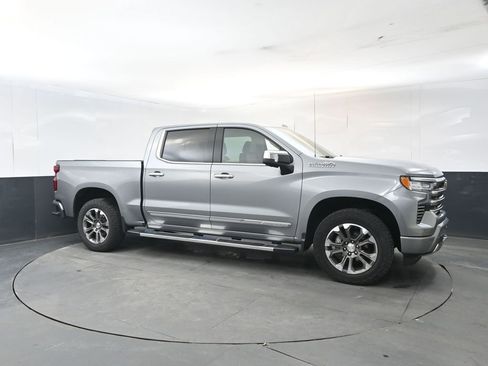 Used 2023 Chevrolet Silverado 1500 High Country AWD/4WD image 7
