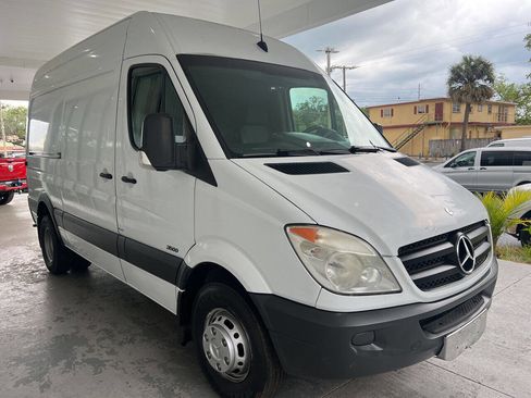 Used 2010 Mercedes-Benz Sprinter 3500 image 8