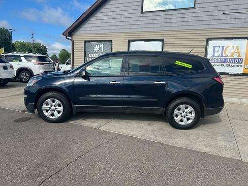 Used 2016 Chevrolet Traverse LS AWD/4WD image 8