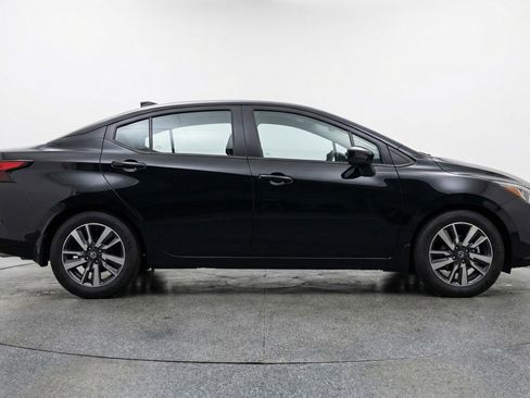 Used 2025 Nissan Versa SV FWD image 11