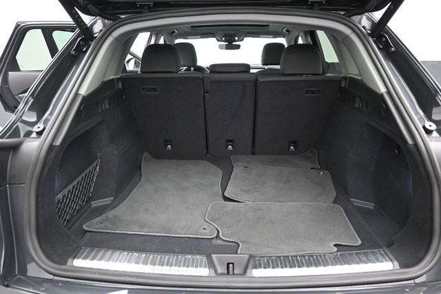 Used 2025 Audi Q5 Premium w/ Convenience Package AWD/4WD image 32