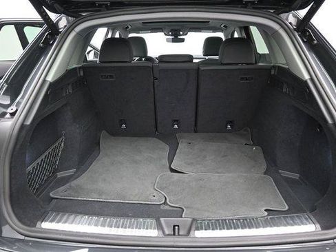 Used 2025 Audi Q5 Premium w/ Convenience Package AWD/4WD image 32