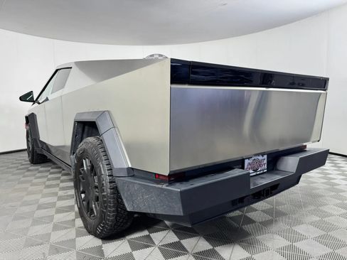 Used 2024 Tesla Cybertruck AWD Crew Cab image 25