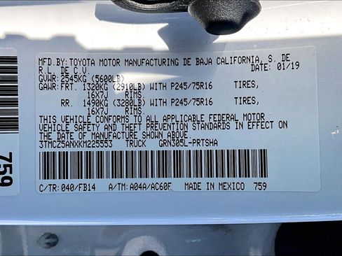 Used 2019 Toyota Tacoma SR w/ SR Convenience Package image 36