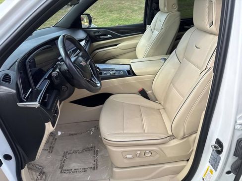 Used 2023 Cadillac Escalade Premium Luxury w/ Performance Package AWD/4WD image 6