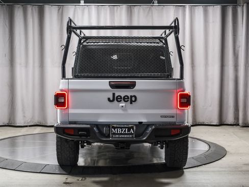 Used 2021 Jeep Gladiator Sport AWD/4WD image 3