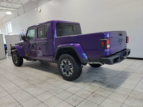 New 2026 Jeep Gladiator Sahara image 4