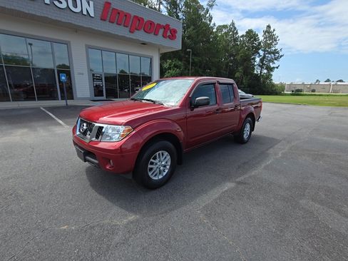 Used 2021 Nissan Frontier SV AWD/4WD image 3