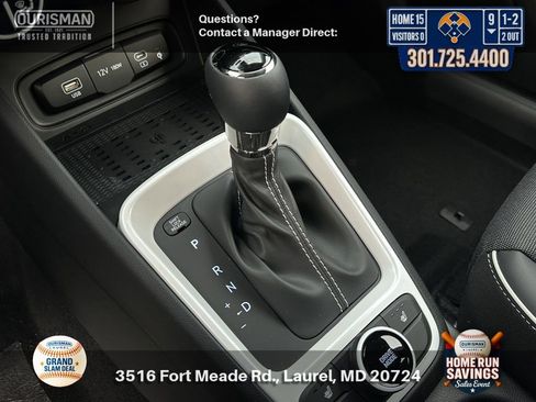 Used 2025 Hyundai Venue Limited FWD image 25