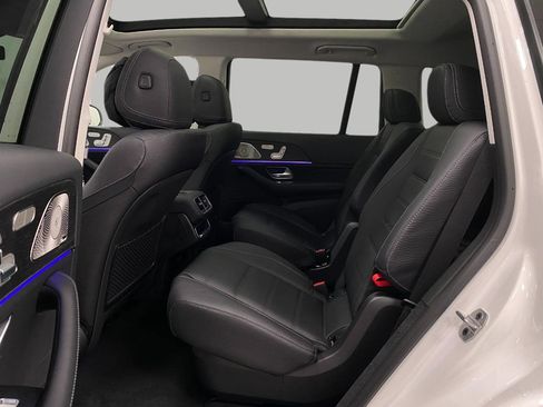 New 2026 Mercedes-Benz GLS 450 4MATIC image 33