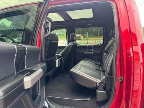 Used 2019 Ford F150 Platinum w/ Equipment Group 701A Luxury AWD/4WD image 13