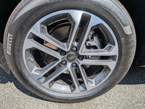 New 2025 Audi Q5 Premium w/ Convenience Package AWD/4WD image 10