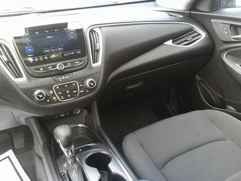 Used 2023 Chevrolet Malibu LT image 22
