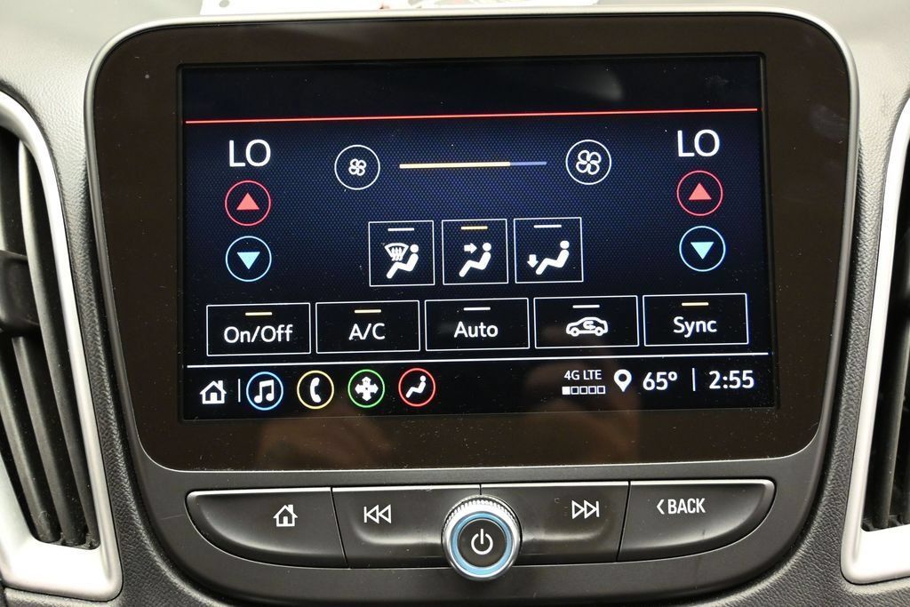 Used 2024 Chevrolet Malibu LT FWD image 35