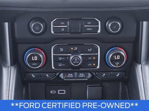 Used 2022 Chevrolet Tahoe Z71 w/ Luxury Package AWD/4WD image 26