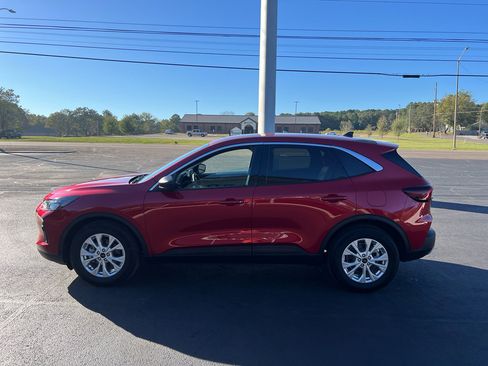 Used 2023 Ford Escape Active image 8