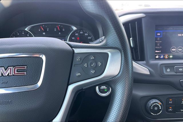 Used 2024 GMC Terrain SLE w/ Elevation Edition FWD image 21