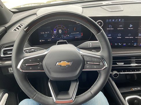 Used 2026 Chevrolet Traverse High Country AWD/4WD image 18