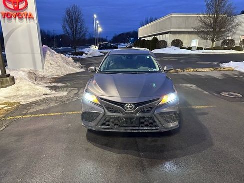 Used 2024 Toyota Camry SE w/ Cold Weather Package image 7