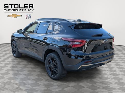 New 2026 Chevrolet Trax ACTIV w/ Driver Confidence Package image 2