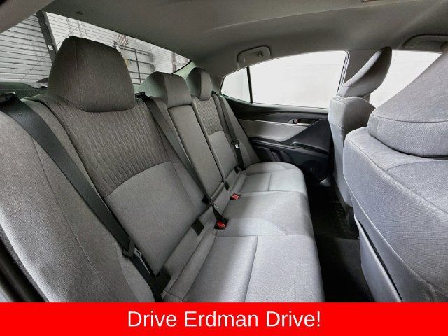 Used 2026 Toyota Camry LE FWD image 29