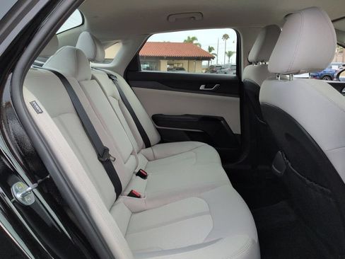 Used 2021 Kia K5 LXS FWD image 28