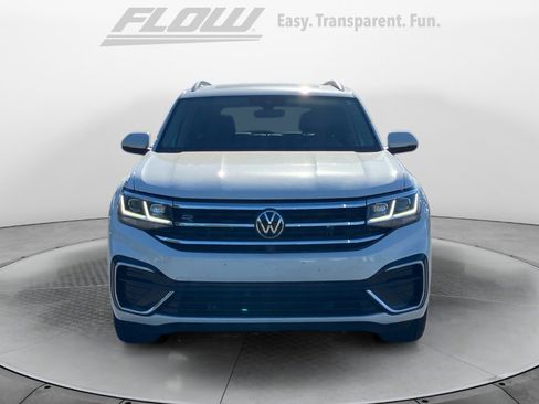 Used 2022 Volkswagen Atlas SEL Premium image 3